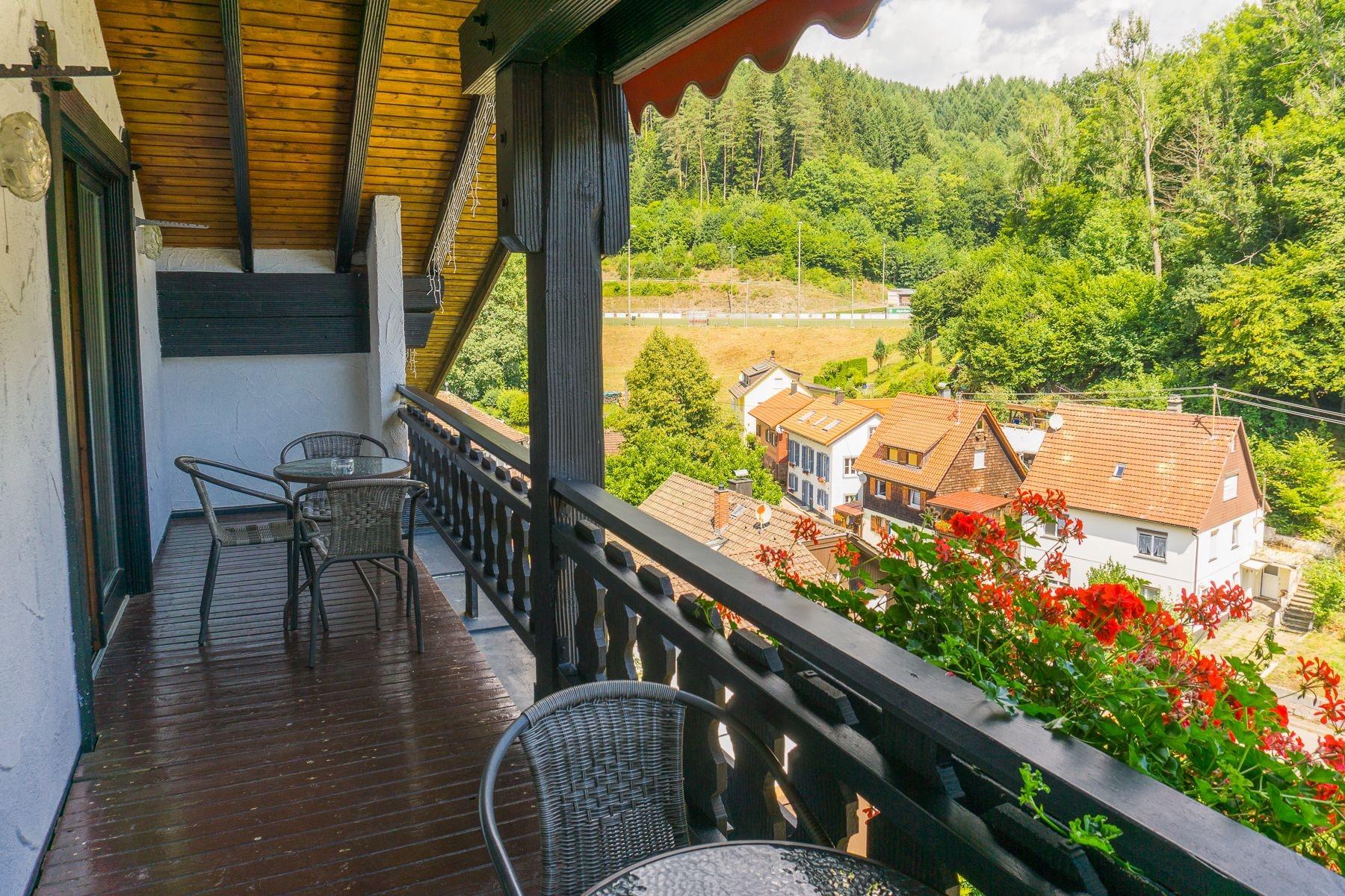Kraehenbad Hotel Alpirsbach Exterior foto